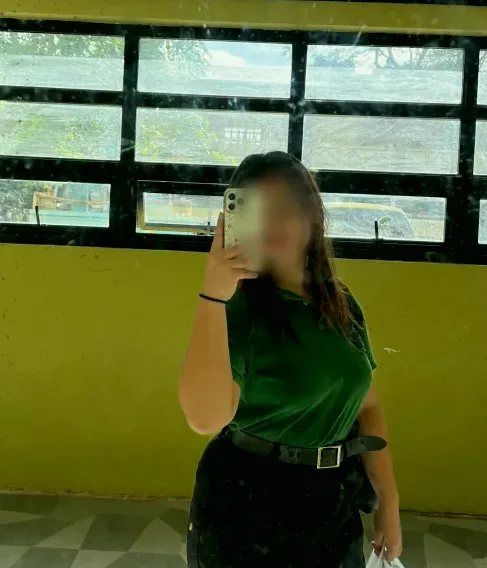 Amina, 19