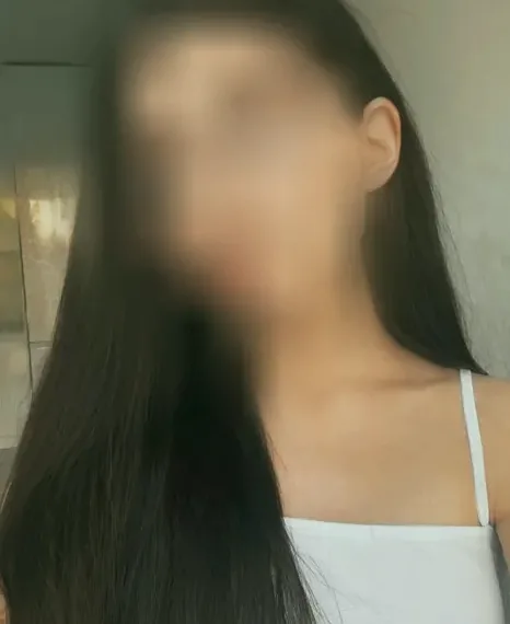 Amira, 23