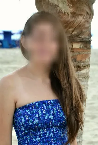 Kamilla, 28