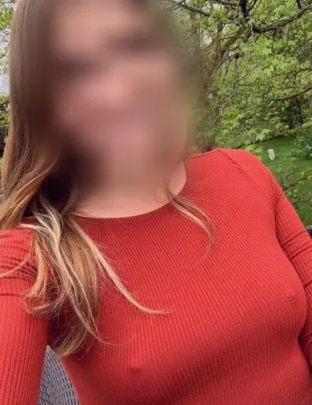 Karla, 32
