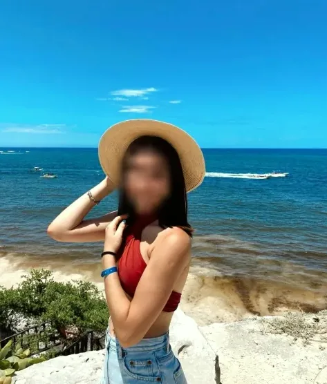 Lejla, 22
