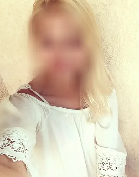 Malou, 34