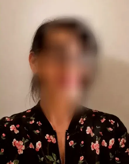 Olivia, 39