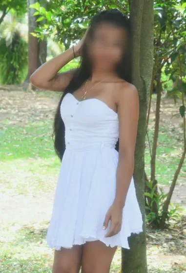 Winnie, 28