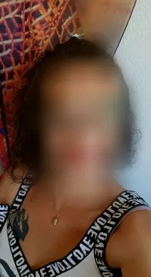 Zeynep, 40